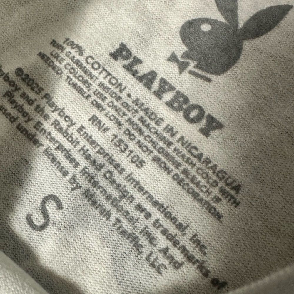 🆕 Playboy By PacSun Articles T-Shirt Size Small - Picture 6 of 8